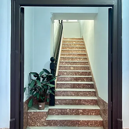 Enhouseapartamentos شقة *